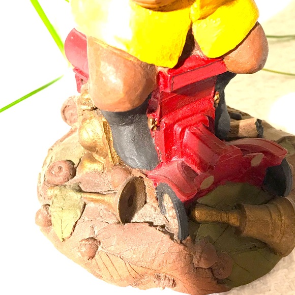 Tom Clarke Gnome ELMO the Fireman 1987 #5822 - Picture 6 of 8